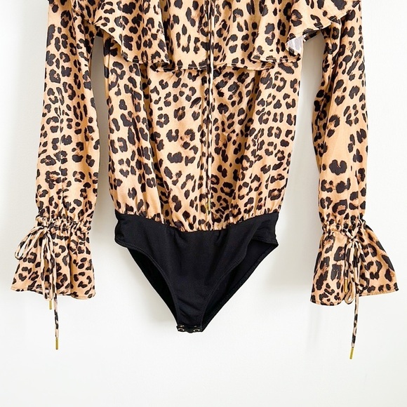 House of Harlow x Revolve Satin Leopard Print Off the Shoulder Bodysuit XS - Picture 8 of 12